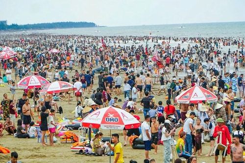 Sầm Sơn tìm cách hút khách mùa thấp điểm, hướng tới du lịch bốn mùa