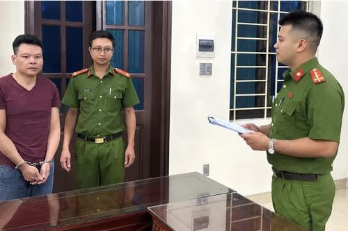 Khởi tố kẻ giả danh cán bộ, nhận tiền 'chạy' thủ tục đất đai