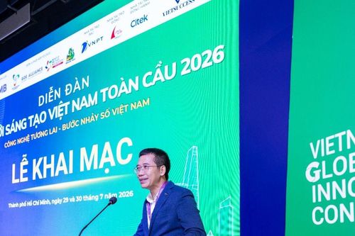 Chủ tịch MB: 'Công nghệ có ý nghĩa khi xuất phát từ những bài toán thực tiễn'