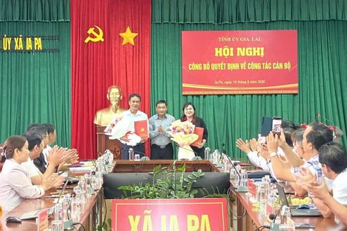 Công bố quyết định của Tỉnh ủy Gia Lai về điều động, chỉ định cán bộ xã Ia Pa và Ia Tul