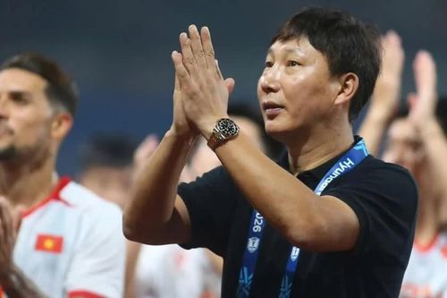 HLV Kim Sang Sik ra quyết định bất ngờ với ĐT Việt Nam tại AFF Cup