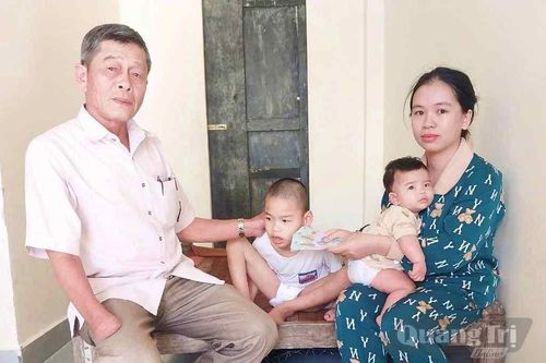 Lặng thầm giúp người đồng cảnh