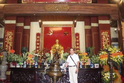 Thăm Nhà tưởng niệm Bác Hồ tại an toàn khu Định Hóa Thái Nguyên (ATK)