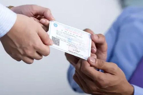 Mức hưởng BHYT mới nhất mà người về hưu cần biết
