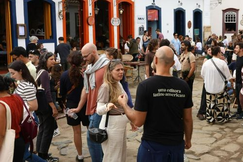 40.000 lượt khách tạo kỷ lục cho lễ hội văn học ở Brazil