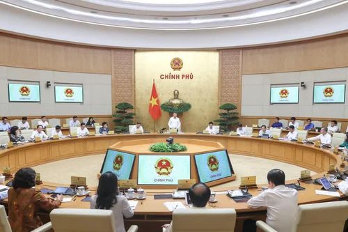 Chính phủ yêu cầu các bộ, ngành hoàn thành sắp xếp tổ chức bộ máy trong tháng 10