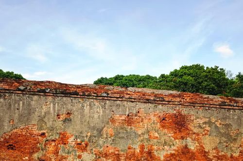 Đề xuất đại tu hệ thống bờ tường Hoàng thành Huế