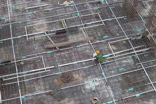 Xe tự chế rơi từ tầng 19, đè chết người ở Bắc Ninh
