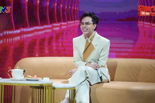 Nhạc sĩ Hứa Kim Tuyền và hành trình âm nhạc yêu thương