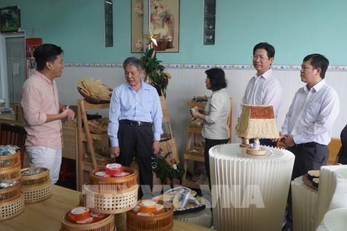 Bí thư Tỉnh ủy Đồng Tháp thăm các mô hình kinh tế phường Mỹ Trà