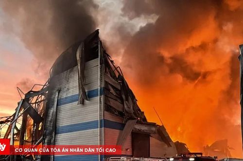Hàn Quốc: Cháy kho chứa 1,9 triệu lít hóa chất, chính quyền phát cảnh báo khẩn