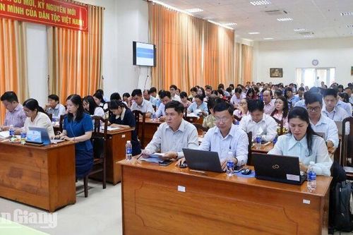 Hơn 120 doanh nghiệp đối thoại về chính sách lao động, bảo hiểm xã hội