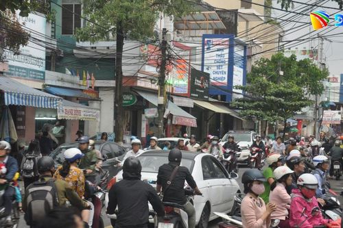 Giải pháp giảm ùn tắc giao thông đô thị