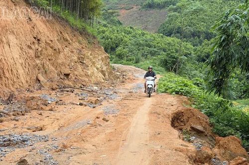 Nậm Tông mong ngày đường mới hoàn thành