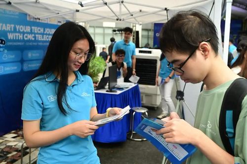 Nhiều trường đại học tuyển bổ sung sau khi công bố điểm chuẩn 2026