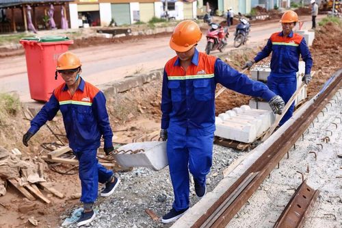 Tuyến tàu điện LRT Phú Quốc bắt đầu lắp ray, tăng tốc về đích phục vụ APEC 2027