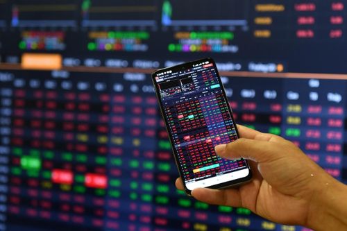 VN-Index giằng co, dòng tiền vẫn chọn midcap