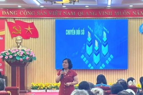Phường Văn Miếu - Quốc Tử Giám: Trang bị kỹ năng để phụ nữ chủ động trong chuyển đổi số