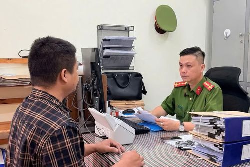 Khởi tố giám đốc bán gần 34.000 cuốn sách giáo khoa giả