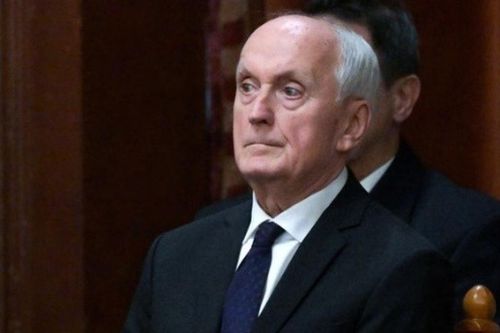 Chân dung tân Tổng thống Hungary András Baka