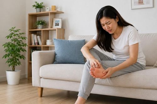 3 dấu hiệu bất thường ở chân cho thấy thận yếu dần