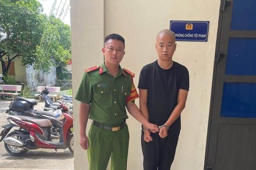 Danh tính nghi phạm trộm 2 bánh ô tô tại khu đô thị ở Hà Nội