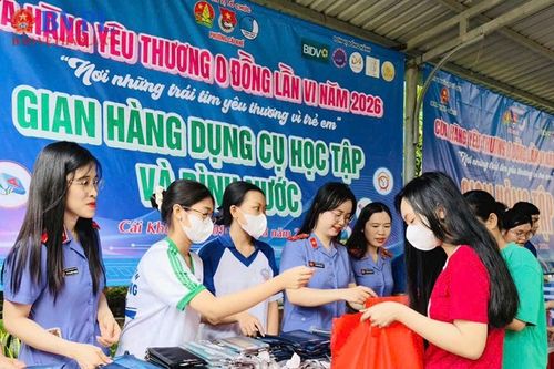 'Cửa hàng yêu thương 0 đồng' tiếp sức trẻ em khó khăn đến trường