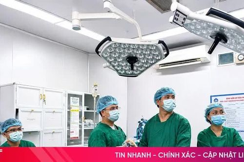 Hy hữu: Bệnh nhân cùng lúc viêm ruột thừa và chửa ngoài tử cung vỡ