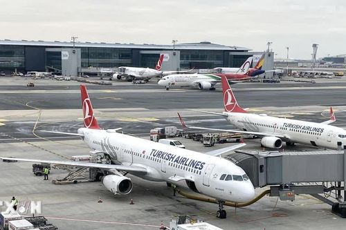 Istanbul vượt Heathrow trở thành sân bay bận rộn nhất châu Âu