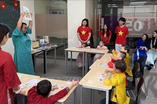 Lan tỏa mạnh mẽ tiếng Việt đến từng người Việt Nam ở nước ngoài