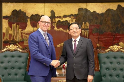 Thúc đẩy hợp tác về bán dẫn và công nghệ y - sinh học với đối tác Hoa Kỳ
