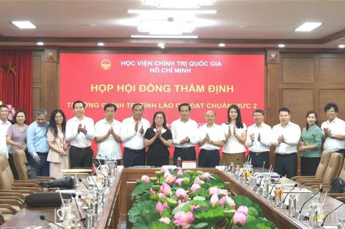 Trường Chính trị tỉnh Lào Cai là trường chính trị đầu tiên trong cả nước đạt chuẩn mức 2