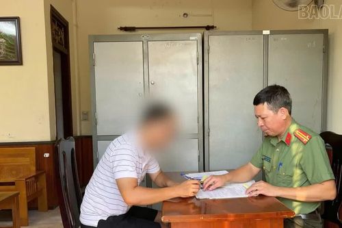 Công an phường Yên Bái xử phạt cơ sở trò chơi điện tử hoạt động quá giờ quy định