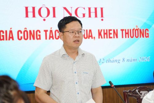 Tiếp tục đổi mới, nâng cao chất lượng công tác thi đua, khen thưởng