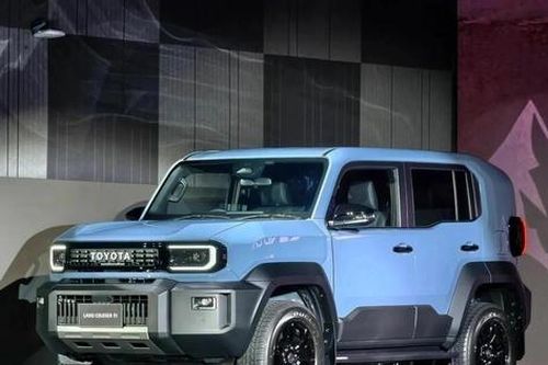 Toyota Land Cruiser FJ về Việt Nam, giá 1,198 tỷ đồng