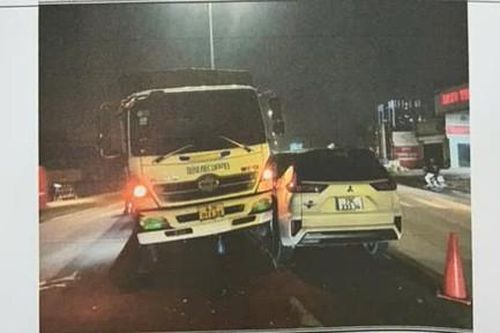 Tìm người chứng kiến vụ tai nạn liên hoàn giữa 3 ô tô trên Đại lộ Bình Dương