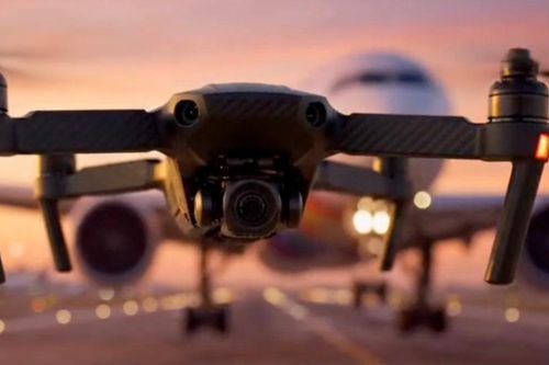 Drone xâm nhập khiến 56 chuyến bay tại Sân bay Tân Sơn Nhất bị ảnh hưởng
