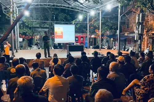 Tuyên truyền phòng cháy chữa cháy, thoát nạn cho cư dân phường Bạch Mai
