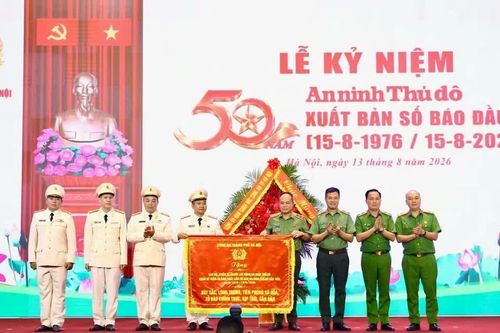 Nửa thế kỷ An ninh Thủ đô: Những bước chân không mỏi vì bình yên Hà Nội