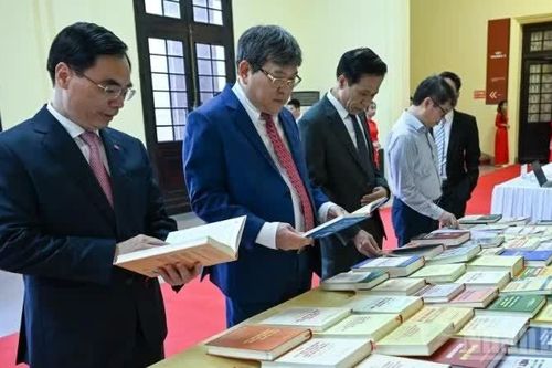 Phát huy vai trò lãnh đạo của cấp ủy trong hoạt động xuất bản