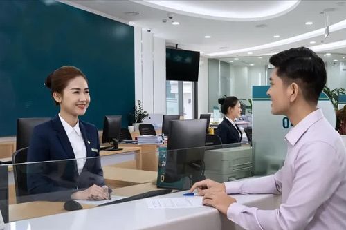 Đẩy mạnh tín dụng không đồng nghĩa với hạ chuẩn