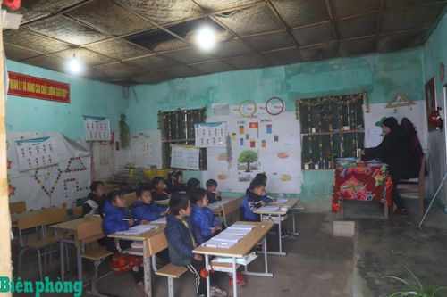 Xây trường nơi biên giới - Thắp sáng ước mơ, bồi đắp tương lai vùng phên dậu Tổ quốc