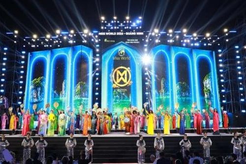 111 người đẹp quốc tế hội tụ tại Quảng Ninh trong đêm khai mạc Miss World 2026