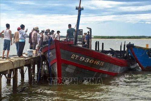 Cảnh báo nguy cơ cháy tàu cá, ngư dân chủ động phòng ngừa từ bờ