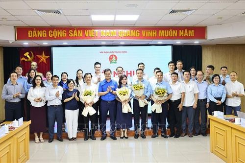 Bảo vệ trẻ em không có nghĩa là ngăn các em sử dụng công nghệ