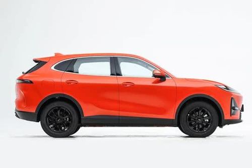Xe gầm cao hạng C mạnh 242 mã lực, giá hơn 420 triệu đồng
