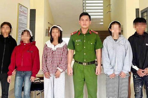 Kịp thời ngăn 3 bé gái 'đi làm hè' theo lời dụ dỗ trên mạng xã hội