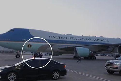 Màn đổi máy bay của ông Trump và những chuyến đi bí mật của Tổng thống Mỹ