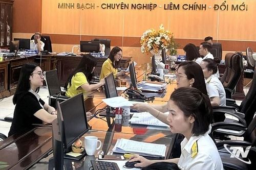 Giảm thuế để tiếp sức hộ kinh doanh