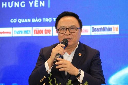 Ông Hoàng Bình Quân: Thay vì chỉ nhìn thấy cơ hội trước mắt, doanh nghiệp cần có “tầm nhìn đại bàng”